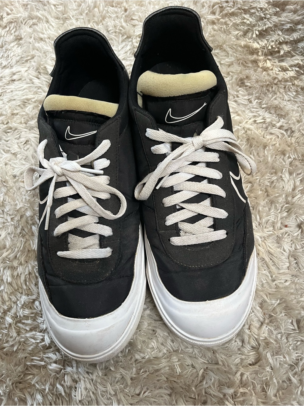 Nike Black and White Low-Top Sneakers with Swoosh